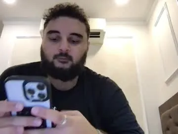 _alan_bear_ live cam