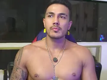 Aaron_bolt live cam preview