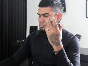 Aaronhunter__ live cam preview