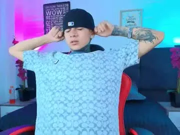 adamswalkerr_ live cam