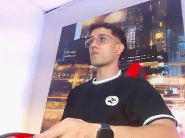 alexgiraldo1 live cam