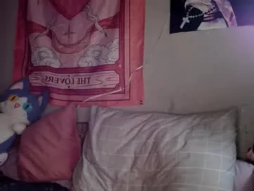 alien_bella live cam