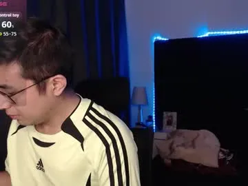 Andrewmhilton_ live cam preview