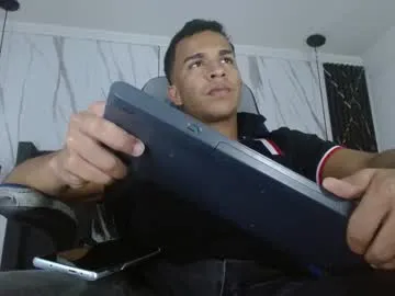 Aston_vera live cam preview