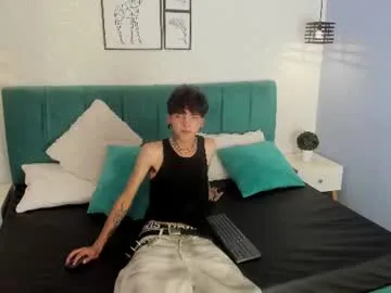 Axel_nocturne live cam preview