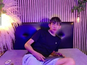 ayano_aishi18 live cam