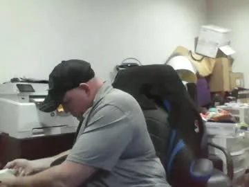 Bad_boy4u2abuse live cam preview