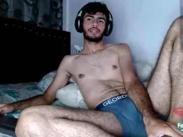 Bear_97s live cam preview