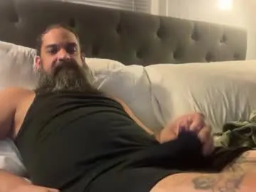 Bearded_tatted_dad profile pic