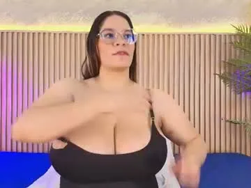 Big_tits_in_your_face live cam preview