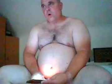 Bondsuckslut profile pic