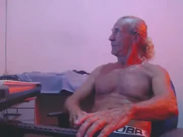 Carlos2557 live cam preview