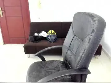 chandler_kenji live cam preview