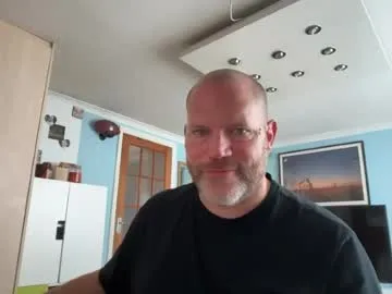 Chris_buter profile pic