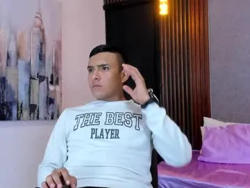 chris_vega4 live cam