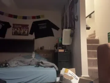 College_packing_8 live cam preview