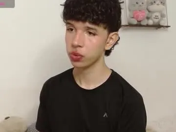 Cuddly_twinkie live cam preview