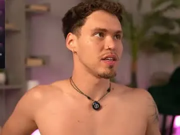Curlystarx live cam preview