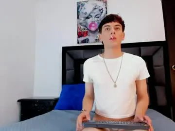 Damian_white0 live cam preview