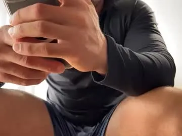 Damnimhandsome25 live cam preview