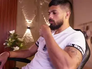 Dann_saenz live cam preview