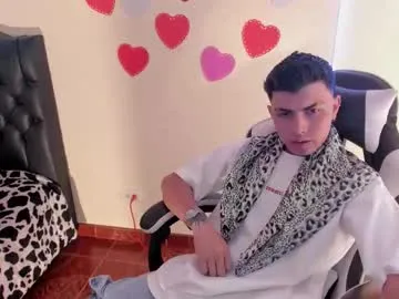 dark_hunder live cam