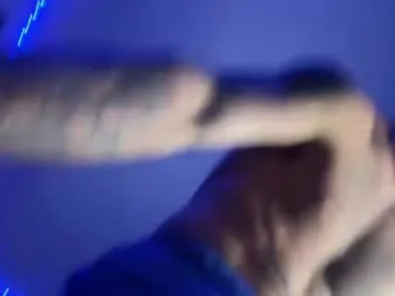 Dawgbetrippin live cam preview