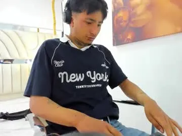 derek_devil24 live cam