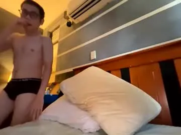 Dong070395 live cam preview