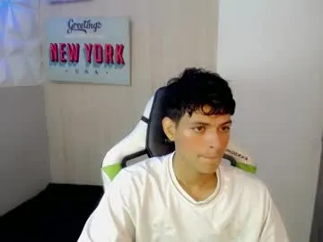 Drew_nyb live cam preview