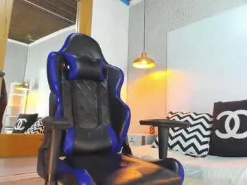 Dusan_grey live cam preview