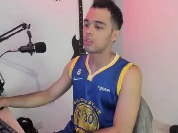 Elkin_clark live cam preview