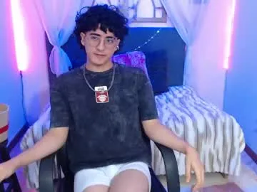 elliot_03 live cam