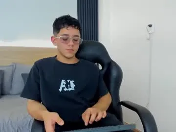 ethan_blake1 live cam
