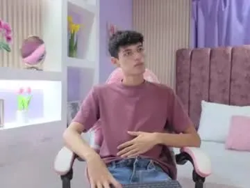 Ethan_kay live cam preview