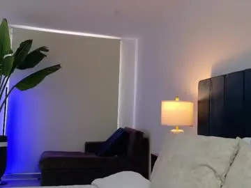 ethan_skiny_ live cam