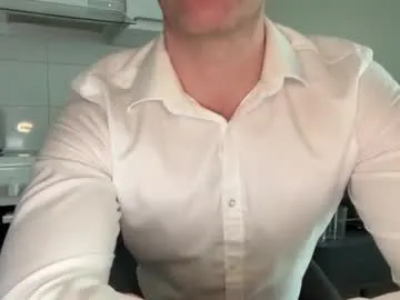 guyfromfinland1981 live cam