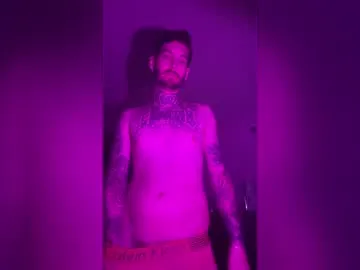 Habitsofmine live cam preview