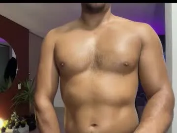 Highlatin_guys live cam preview