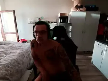 Hotkinkytat profile pic
