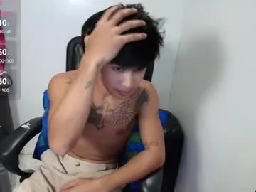 hugecockchristian live cam