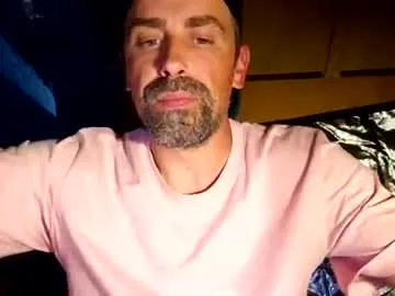 Hung_horny_brit profile pic