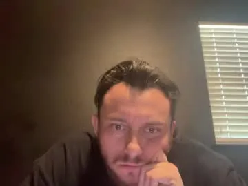 Hungandcloudy profile pic