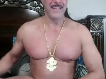 italianstud43 live cam