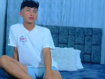 ithan_kingtwin live cam