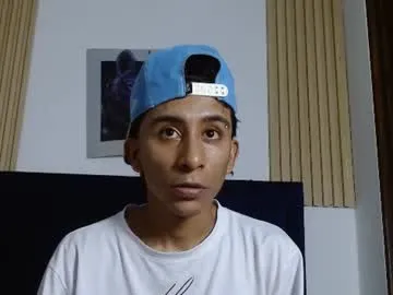 James__andrew live cam preview