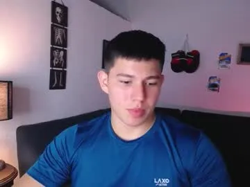 james_cr live cam preview