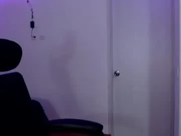 julia284990 live cam