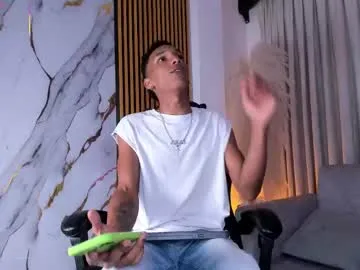 Juliensaint_ live cam preview