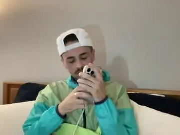 Justask8 live cam preview